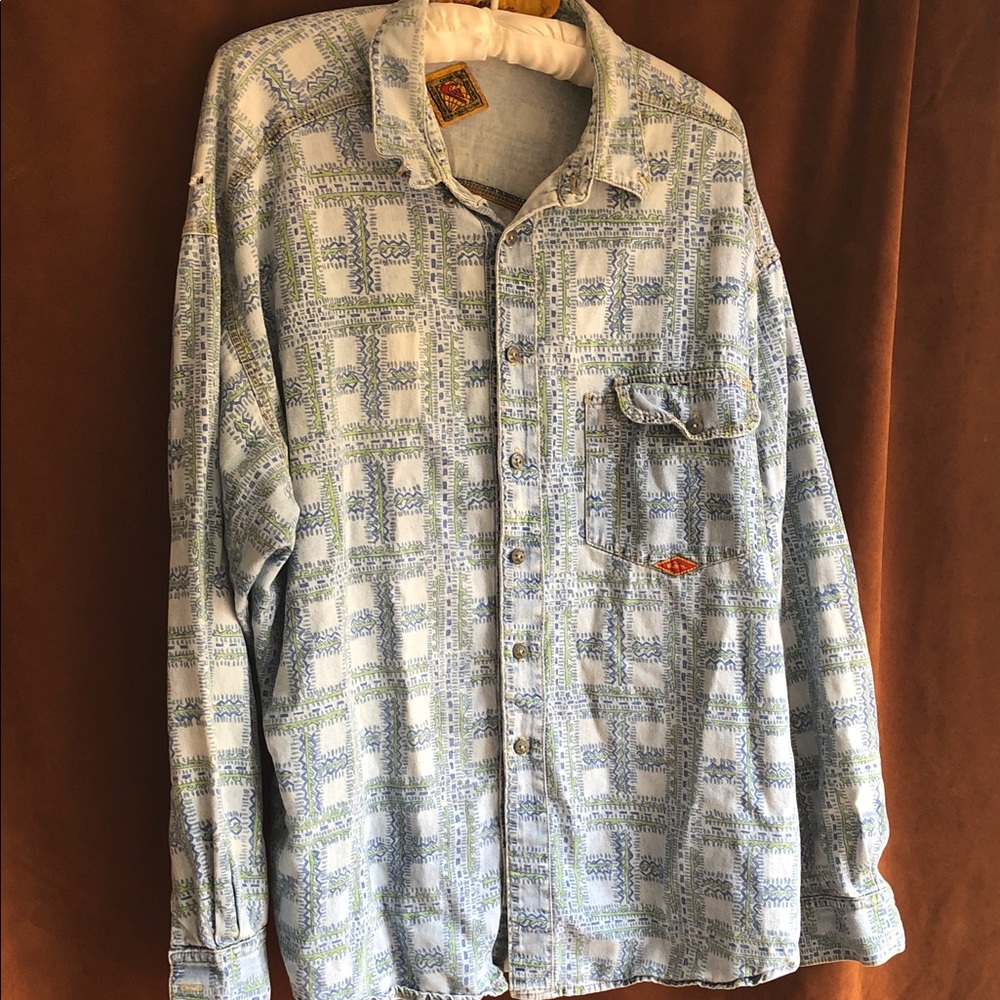 Quiksilver Light Blue Button-Up Shirt Jacket with Green Pattern